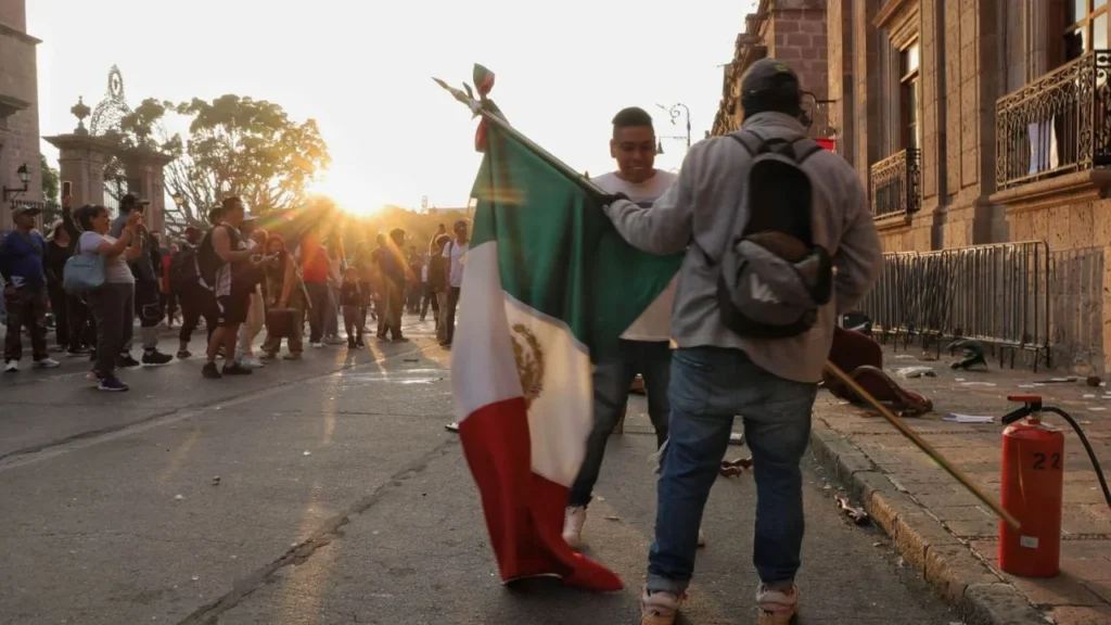 Por sabotaje, vinculan a proceso a 1 de los detenidos tras protestas en Morelia