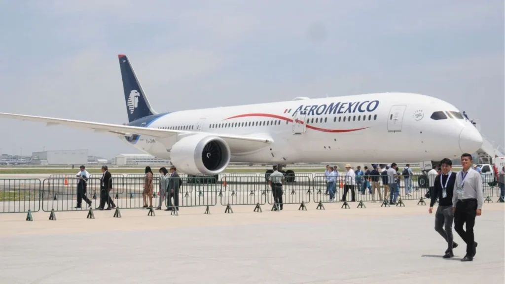 La línea aérea Aeroméxico informó que operará dos nuevas rutas aéreas con Europa a partir de la primavera de 2026.