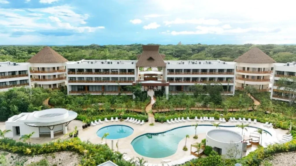 Anuncian cierre temporal del Hotel Mundo Maya Edzná en Campeche