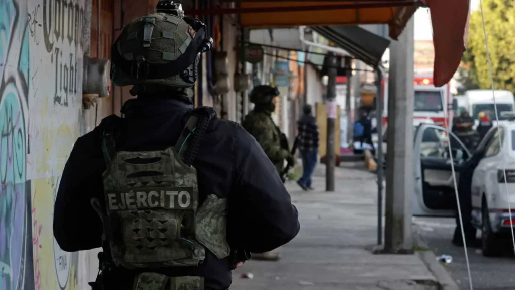 Fuerzas del orden arribaron al sitio tras los hechos ocurridos.