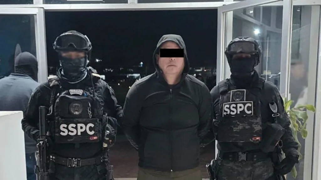 El Licenciado y los siete escoltas detenidos se quedarán recluidos en el penal del Altiplano hasta la siguiente audiencia el 26 de noviembre.