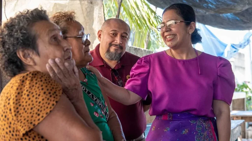  Josefa Castillo Avendaño entregó aparatos funcionales a campechanos de escasos recursos y con alguna discapacidad.