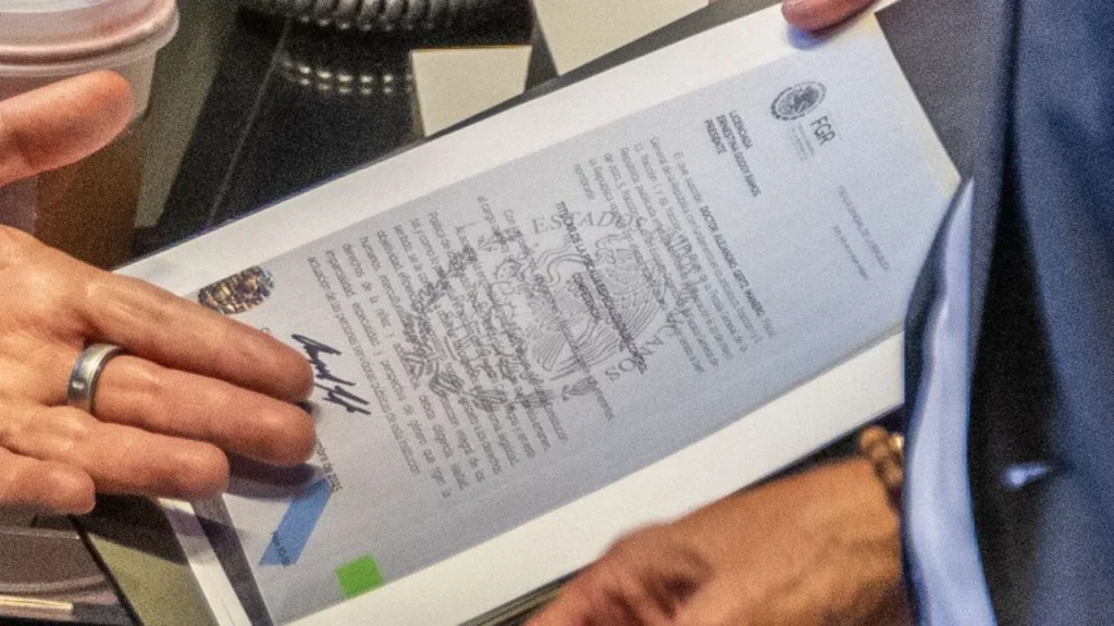 Alejandro Gertz envió al Senado una carta en la que le informó que la presidenta Claudia Sheinbaum le ofreció una embajada "en un país amigo"