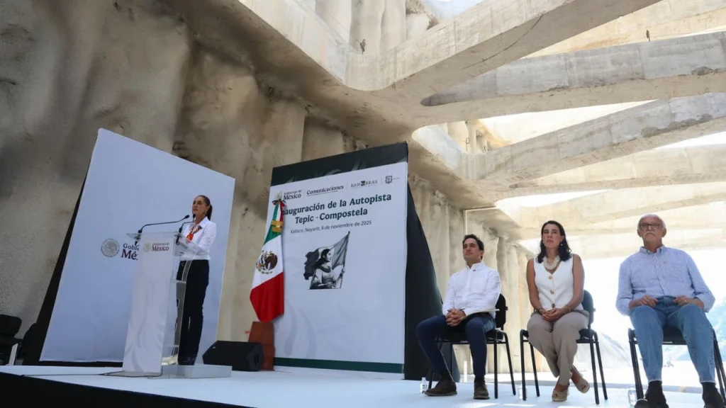 Claudia Sheinbaum presidió la puesta en operación de la Autopista Tepic-Compostela construido por Banobras por 4 mil 212 millones de pesos. 