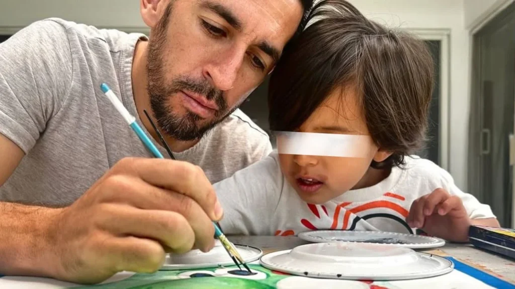 Fallece Emilio, de 5 años, hijo del exfutbolista mexicano Fernando Navarro