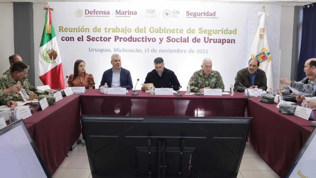 La nueva alcaldesa de Uruapan, Grecia Quiroz, habló sobre la reunión que sostuvo con Omar García Harfuch y Ricardo Trevilla Trejo.