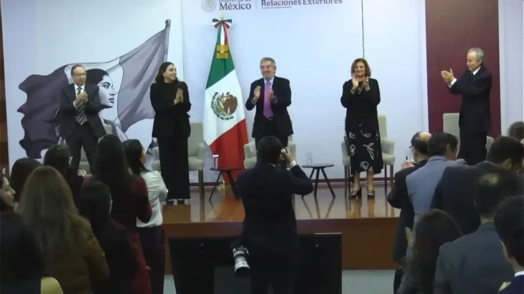 Juan Ramón de la Fuente, titular de la SRE, señaló que la figura del asilo forma parte fundamental de la política en México.