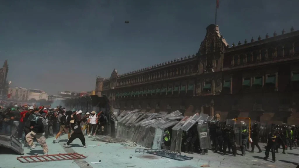 Segob resaltó que el retiro de vallas en Palacio Nacional, durante la marcha de la Generación Z, dañó 'gravemente' el patrimonio histórico. 