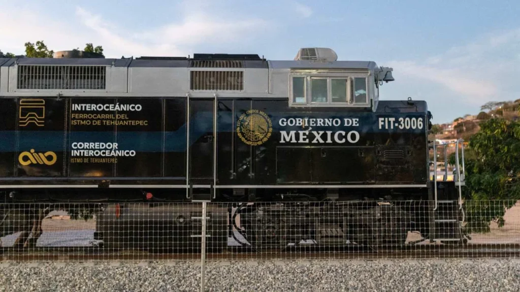 El Tren Interoceánico continuará su desarrollo hacia el sur para enlazar directamente con territorio guatemalteco.