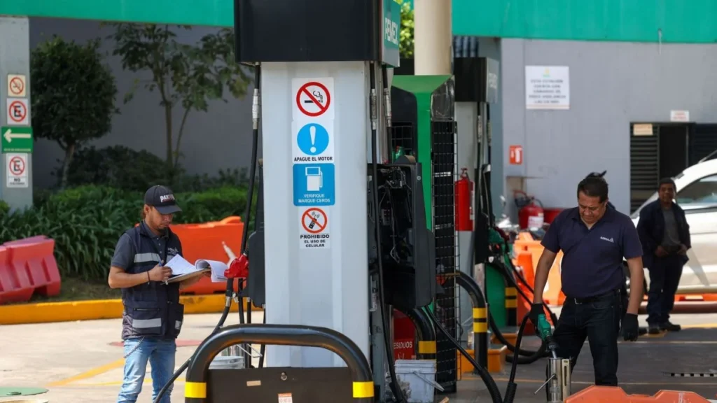 Por inflación, aumentará el IEPS para gas y gasolina