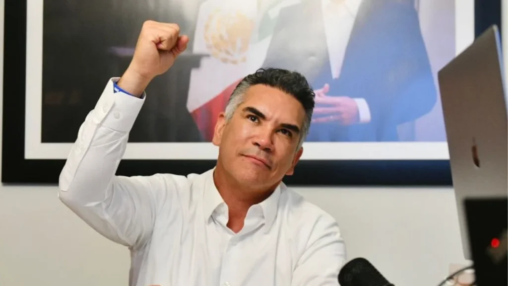 El senador plurinominal Alejandro 'Alito' Moreno se asumió como 'Presidente en 2030' y amenazó al productor Epigmenio Ibarra.