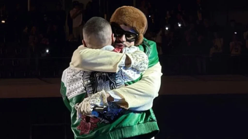 Luego de una fuerte polémica, Bad Bunny cerró su último concierto en México invitando y reconciliándose con J Balvin.
