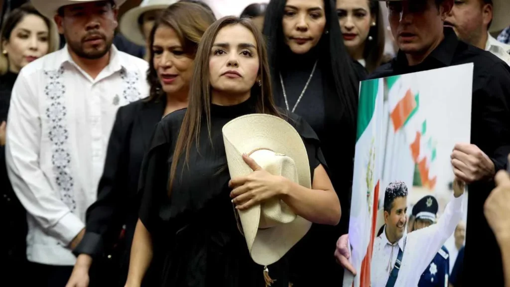 La alcaldesa de Uruapan posteó un mensaje tras la última sesión del cabildo local.