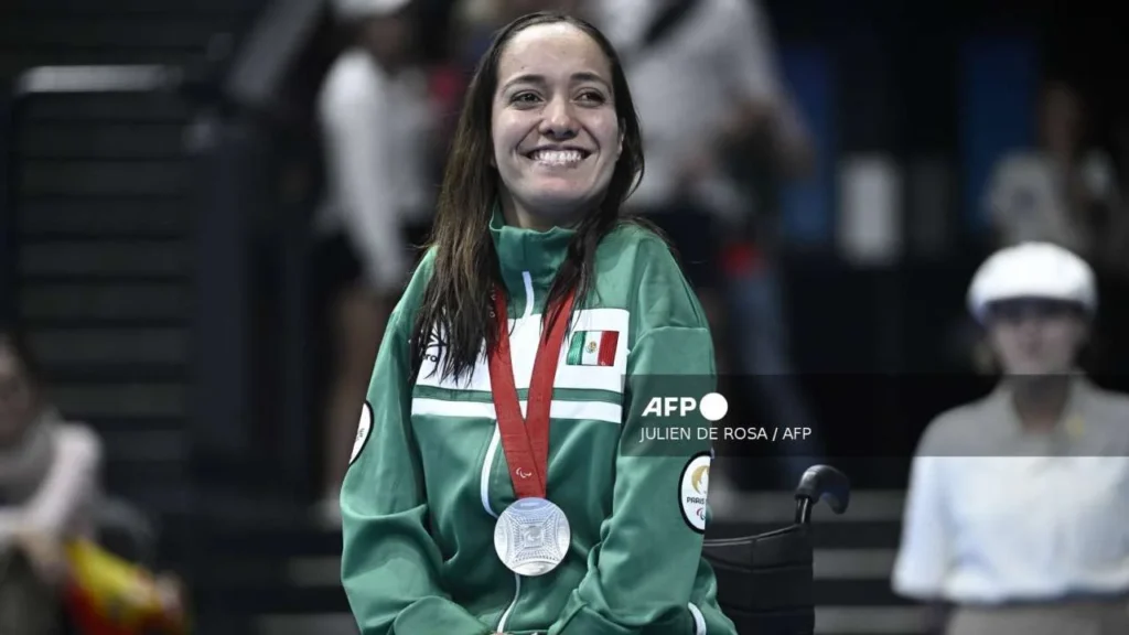 Haidee Aceves ganó medalla de plata en la para natación en París 2024.
