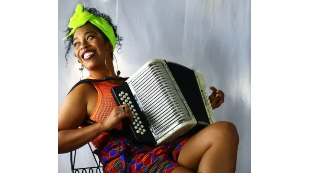 La Sra. Tomasa y La Negra Mexa & Las Cumbiancheras en el Centro Cultural de España en CDMX