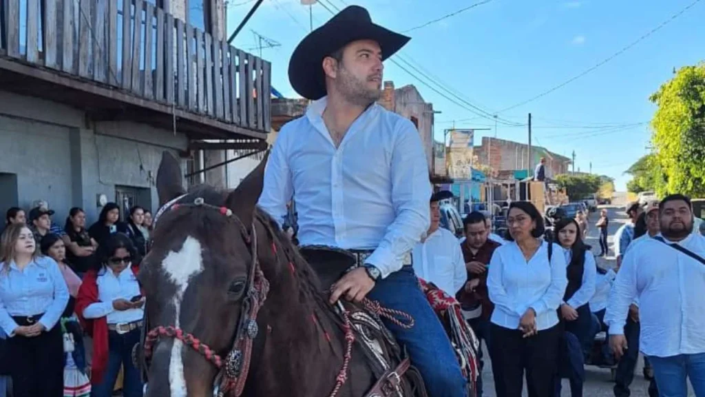 El gobernador de Jalisco, Pablo Lemus, señaló que ya son varios los señalamientos por presuntos actos de extorsión en contra del Gobierno de Diego Rivera.