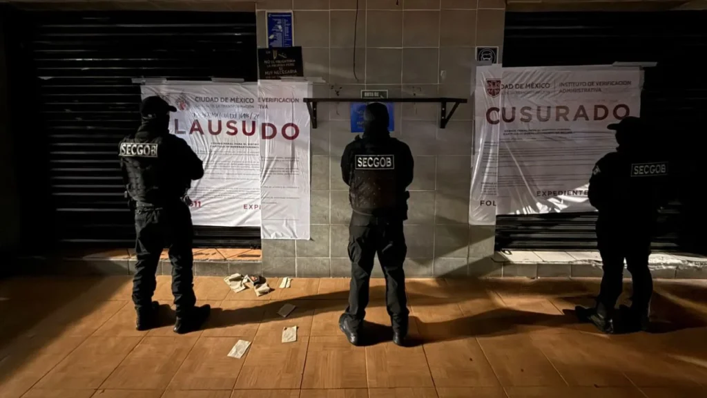 Derivado del operativo “La Noche es de Todos” , desalojaron a 400 personas de una fiesta clandestina en la alcaldía Álvaro Obregón.
