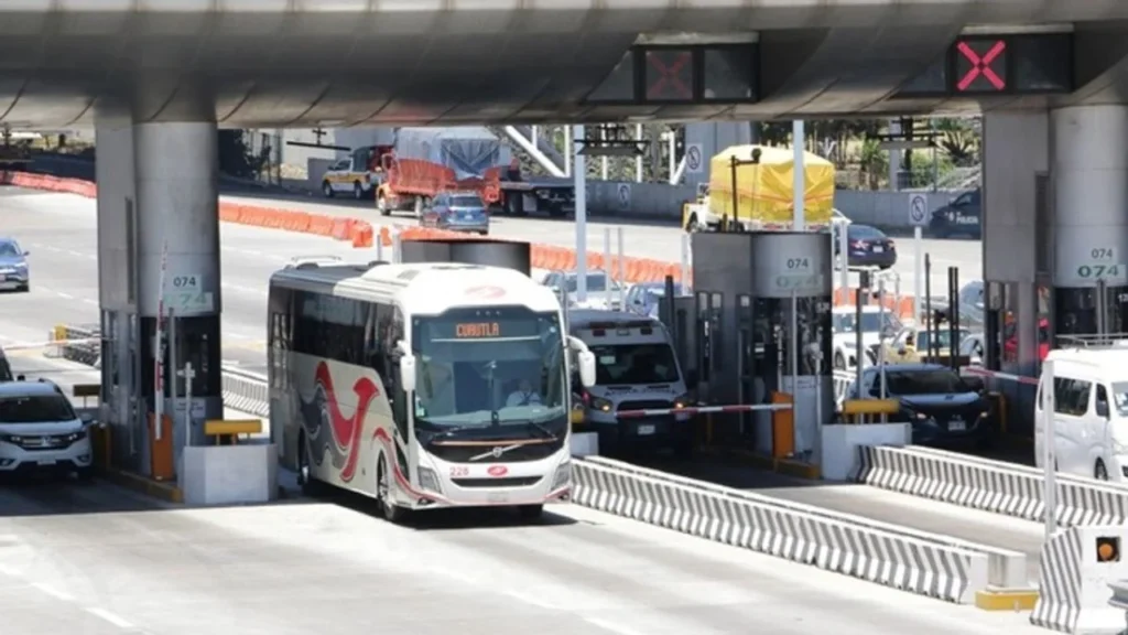 Se aplicarán descuentos de 50% a estudiantes y 25% a maestros en el transporte, aquí los detalles para obtener el beneficio.