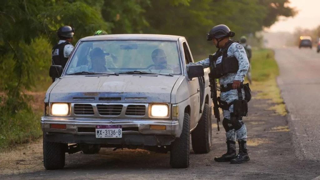 Fuerzas federales mantienen la seguridad en el estado de Michoacán.