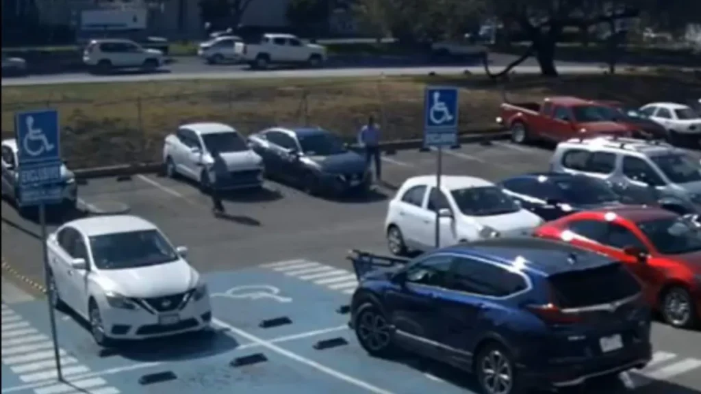 Una de las víctimas logró repeler la agresión y aparentemente hirió a uno de los presuntos asaltantes.