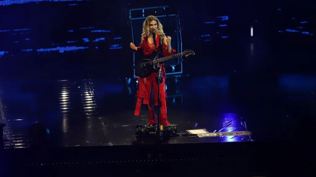 La revista Guitar World destacó a Daniela Villarreal de 'The Warning' como una de las mejores guitarristas del 2025.