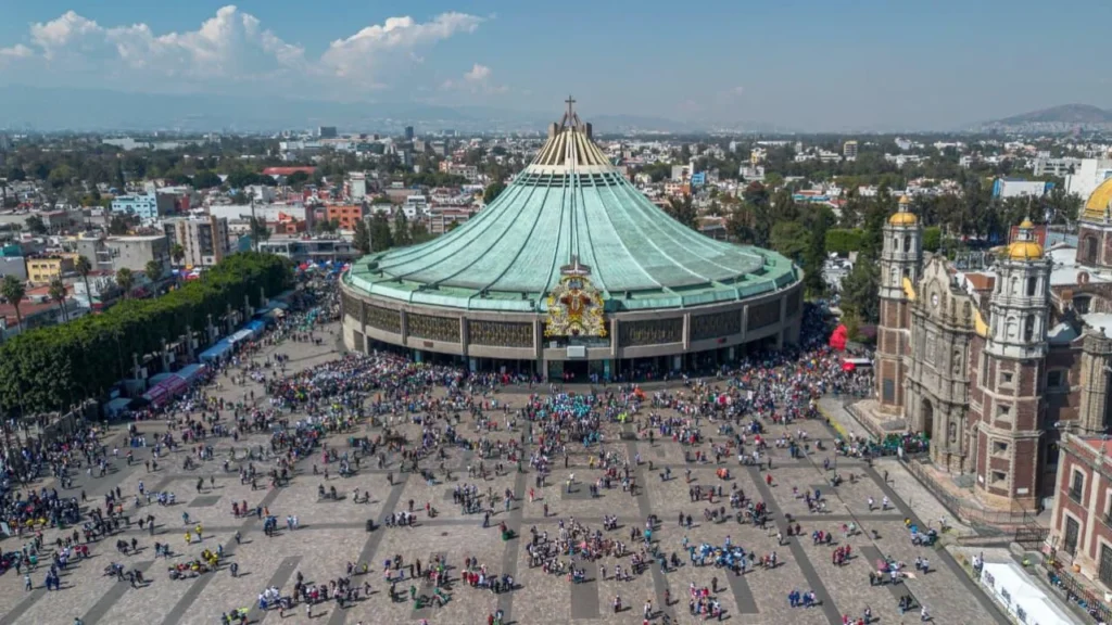 Llegan 4.5 millones de peregrinos a la Basílica de Guadalupe, el alcalde Janecarlo Lozano aseguró que hay una afluencia mayor.
