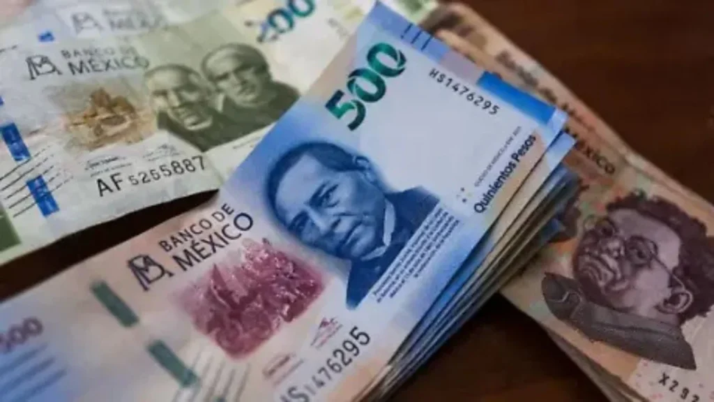 Entérate aquí de cuánto sería el aumento al salario mínimo 2026 y para quienes aplicará en la República Mexicana.
