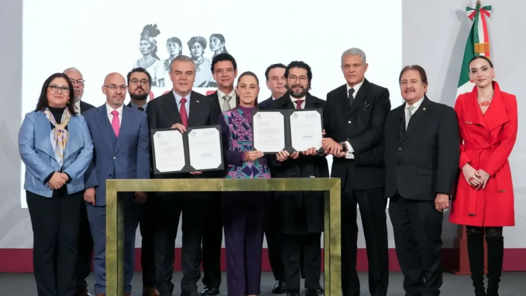 Anuncia Sheinbaum aumento del 13% al salario mínimo