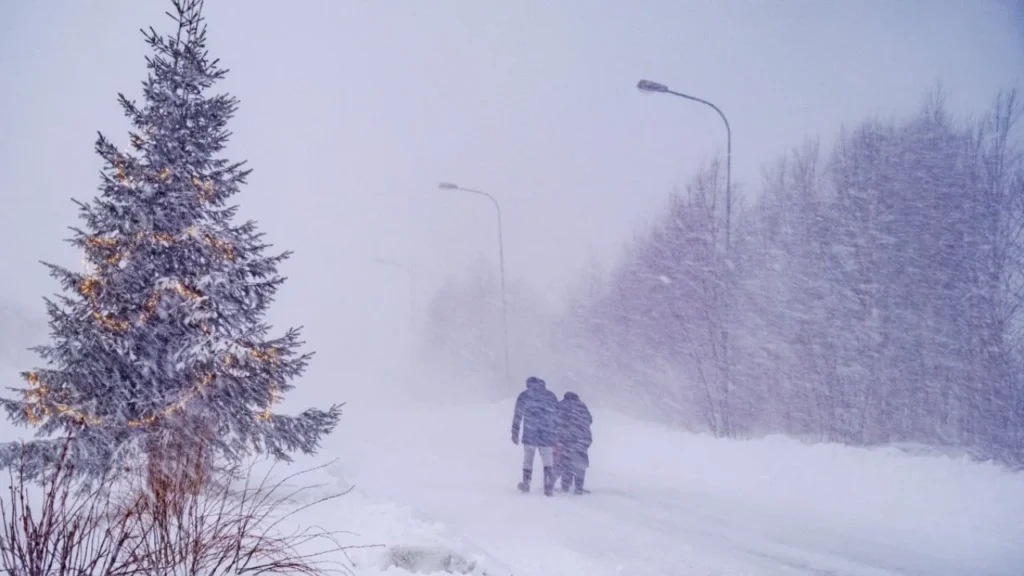 La tormenta invernal Johannes dejó dos personas muertas el sábado en Suecia, informaron autoridades, emiten alertas por fuertes vientos.