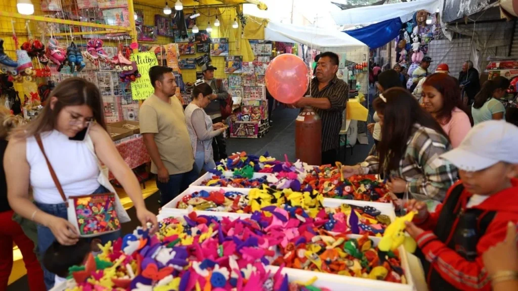 Cuesta de enero afecta a los comerciantes poblanos