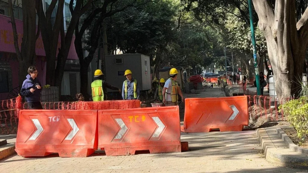 Con motivo del próximo Mundial 2026, el Gobierno de la Ciudad de México trabaja para remodelar la Zona Rosa.
