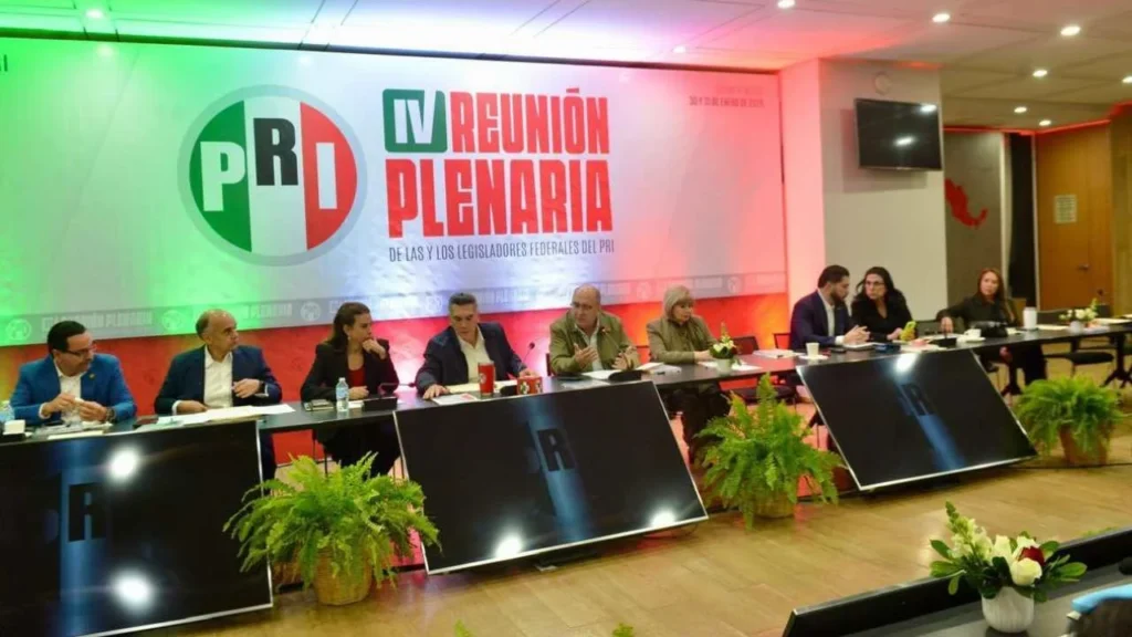 Los legisladores federales del PRI iniciaron su IV Reunión Plenaria.