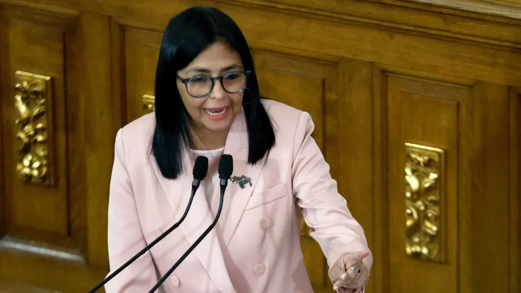 Delcy Rodríguez se desempeñaba como vicepresidenta desde 2018 y es una de las figuras más influyentes del círculo cercano de Maduro