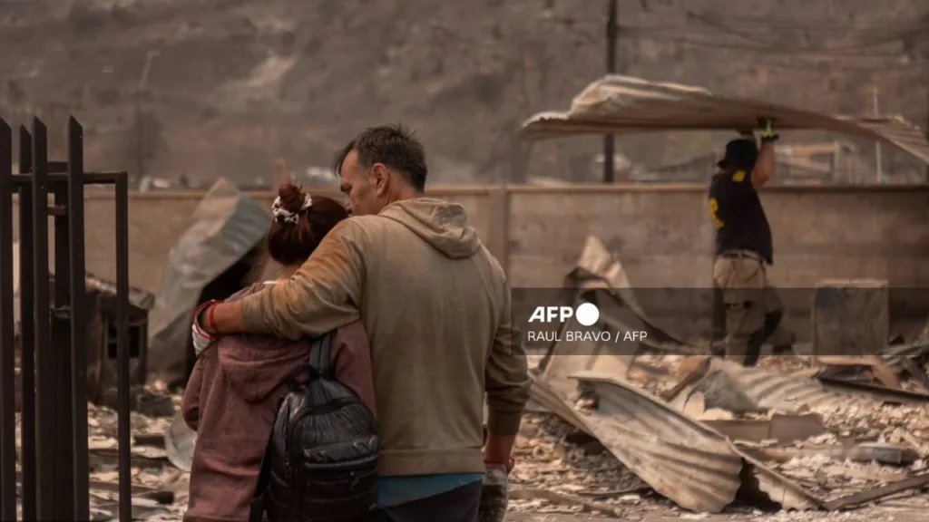 La detención del responsable de iniciar los incendios al sur de Chile se produjo en la zona de Perquenco, junto a un bidón con acelerantes.