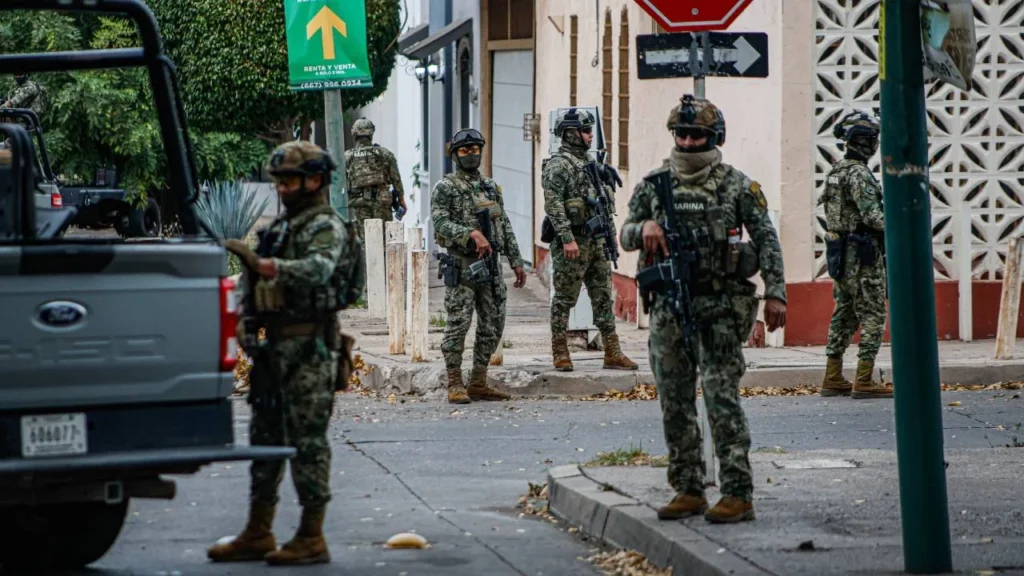 En Sinaloa se lleva una guerra entre las facciones del Cártel: Los Chapitos y La Mayiza.