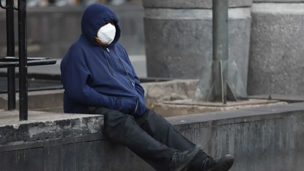 Protección Civil activó alertas Amarilla y Naranja en la Ciudad de México por la persistencia de bajas temperaturas.