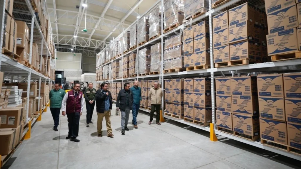 El Instituto Mexicano del Seguro Social (IMSS) reinauguró el almacén ubicado en Vallejo, desde donde se movilizan más de 25 toneladas de insumos.