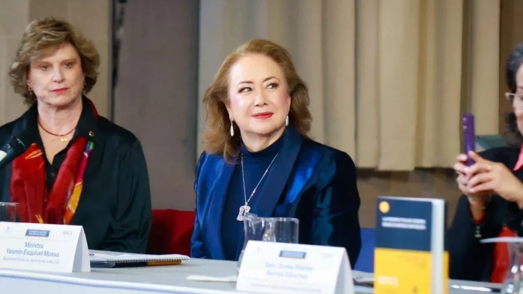 Yasmín Esquivel señaló que, mientras exista una mujer violentada en cualquier parte del mundo, el Máximo Tribunal seguirá alzando la voz.
