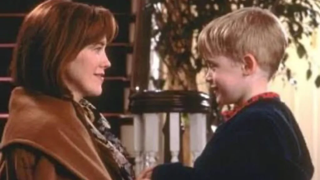 Catherine O'Hara y Macaulay Culkin en Mi Pobre Angelito