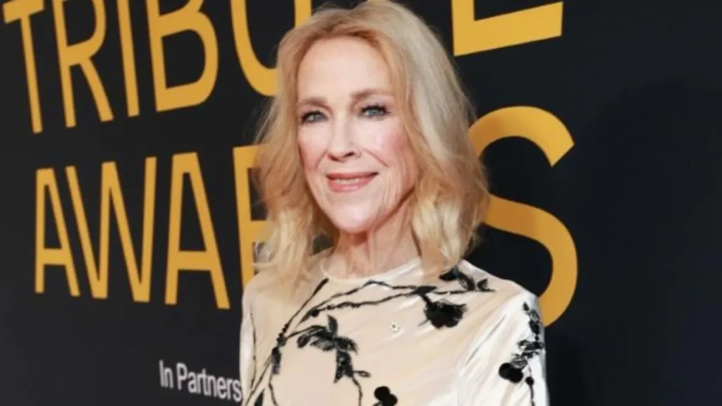 Con personajes icónicos en Schitt’s Creek, Home Alone y Beetlejuice, Catherine O’Hara deja un gran legado en la industria del cine y la televisión.