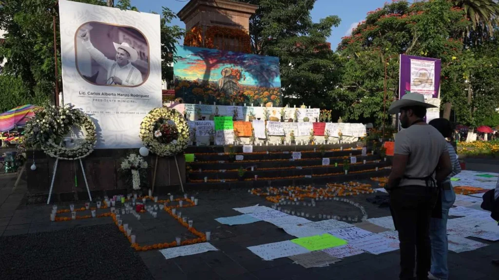 A dos meses del asesinato de Carlos Manzo, continúan las investigaciones.