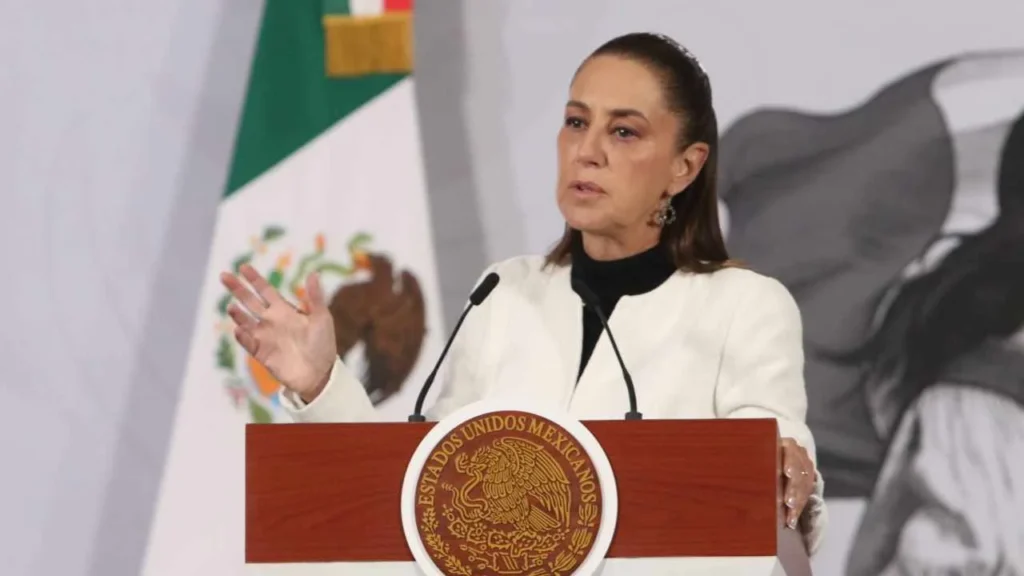La presidenta de México dio a conocer los motivos por los cuales se dio el cambio en la titularidad de Cofepris.