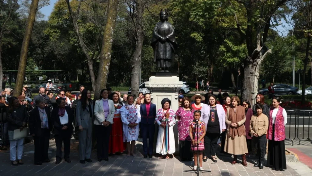 Las estatuas de cinco mujeres indígenas estarán expuestas en el 'Paseo de las heroínas' ubicado sobre la avenida Paseo de la Reforma en CDMX.