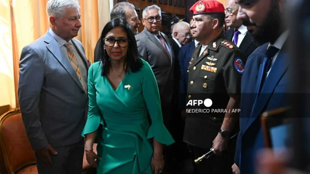 Venezuela y EU comienzan el proceso para restablecer las relaciones tras la detención de Maduro.