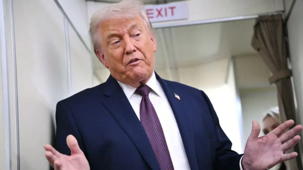 Donald Trump volvió a generar polémica internacional tras ironizar sobre el papel de la OTAN y formalizar la salida de Estados Unidos de la Organización Mundial de la Salud.