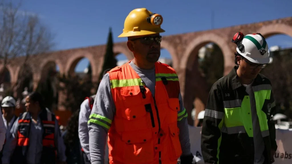 Agrupaciones Obreras ven incompleta y sin beneficios la reforma de 40 horas