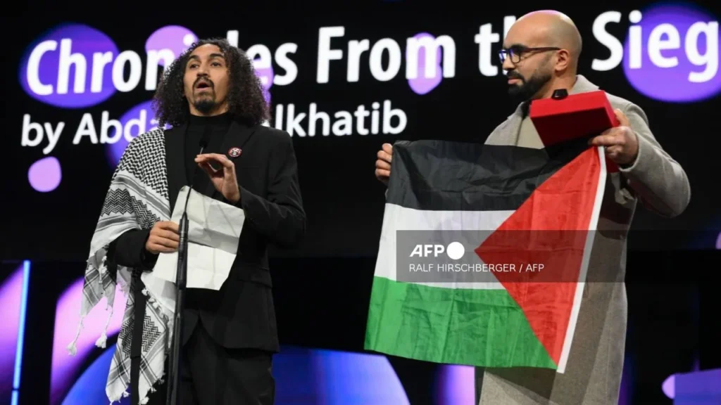 El gobierno alemán convocó a los organizadores de la Berlinale luego de que, durante la clausura, un director acusara a Alemania de complicidad en el conflicto entre Israel y Palestina.