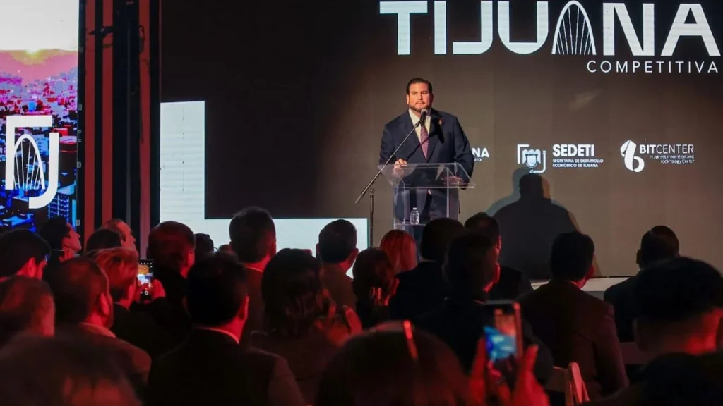 Ismael Burgueño presenta la estrategia 'Tijuana Competitiva'