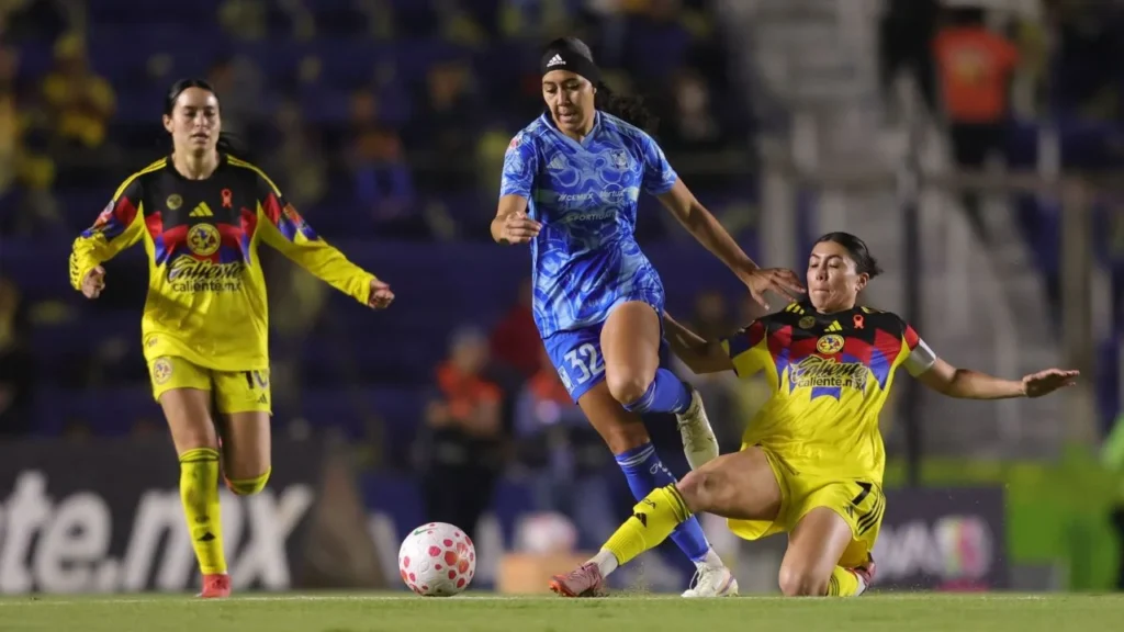 El entrenador de Tigres Femenil, Pedro Losa, reveló que Aaliyah Farmer dejó nuestro país tras sufrir algunos episodios de acoso.