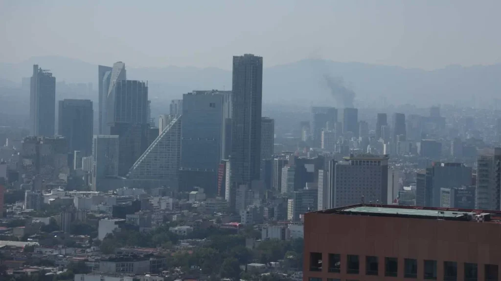 Se mantiene la mala calidad del aire en el Valle de México.